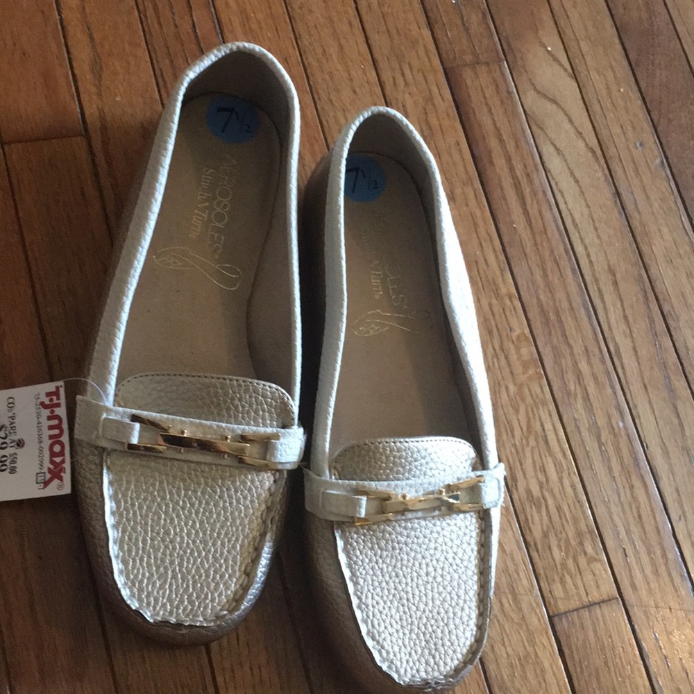 AEROSOLES LOAFERS!